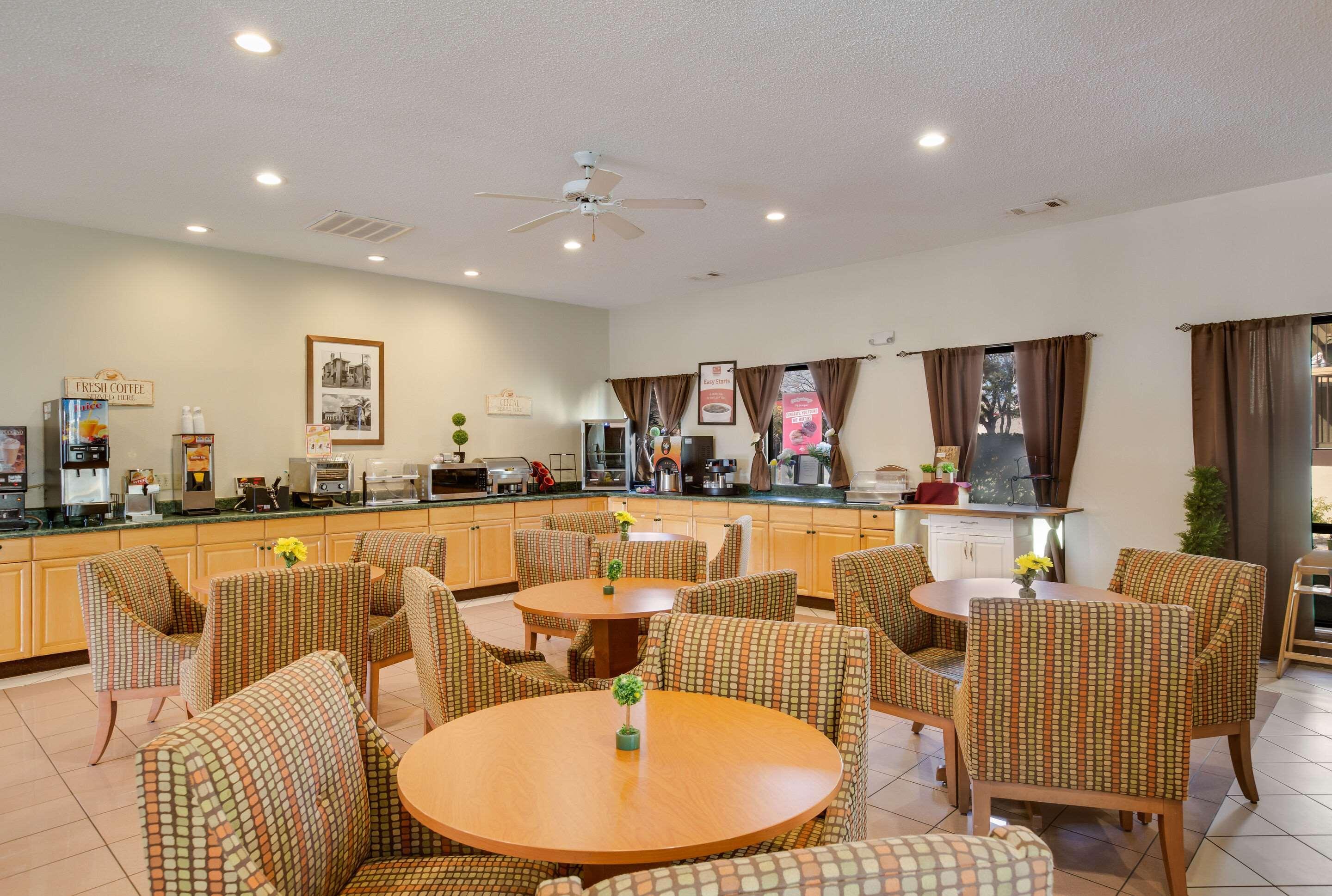 Econo Lodge Hardeeville Exteriör bild