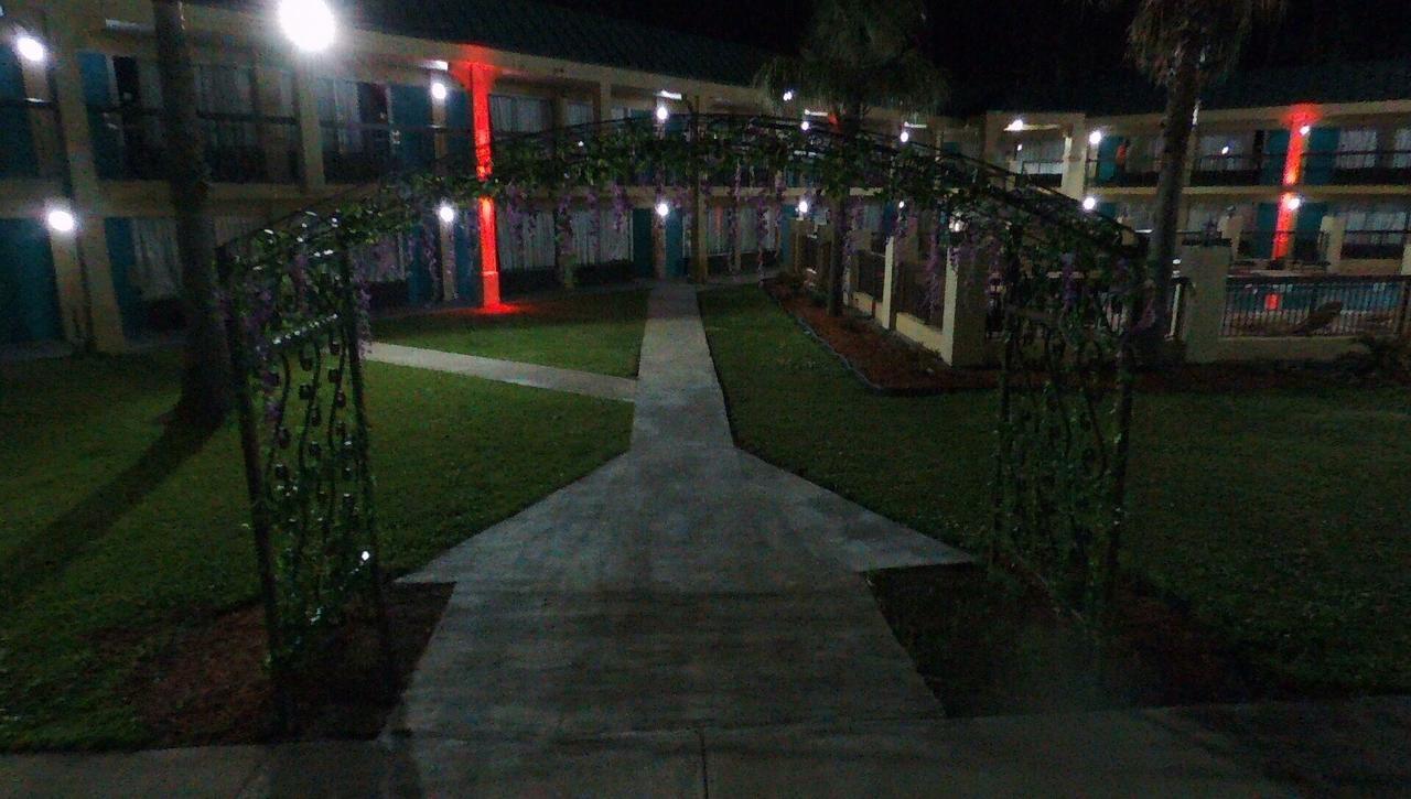 Econo Lodge Hardeeville Exteriör bild